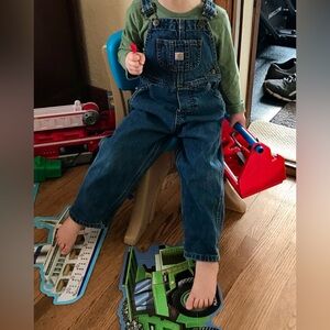 EXCELLENT condition kids Carhartt overalls, 3T